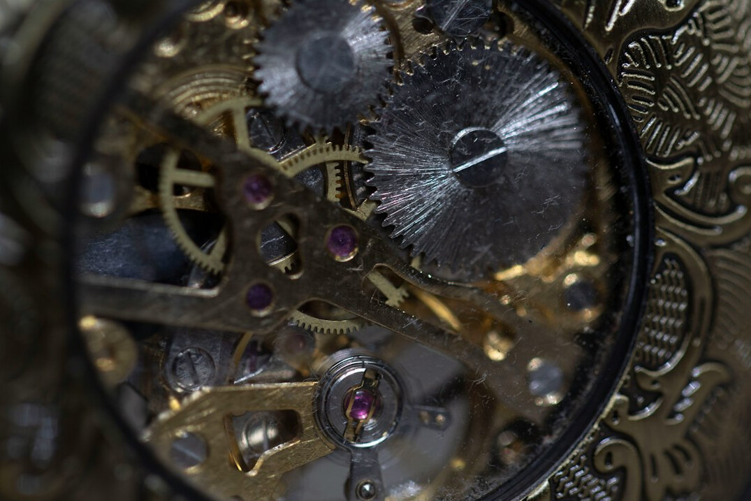 broken watch detail